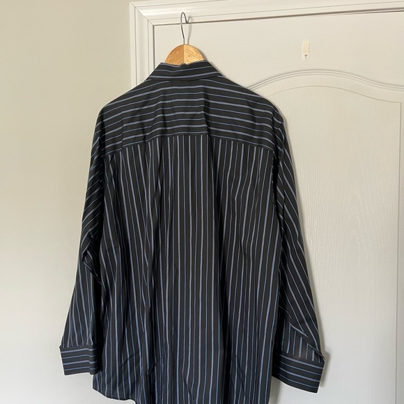 Kenneth Cole | men’s black stripe button down shirt - XL regular fit - Picture 2 of 8